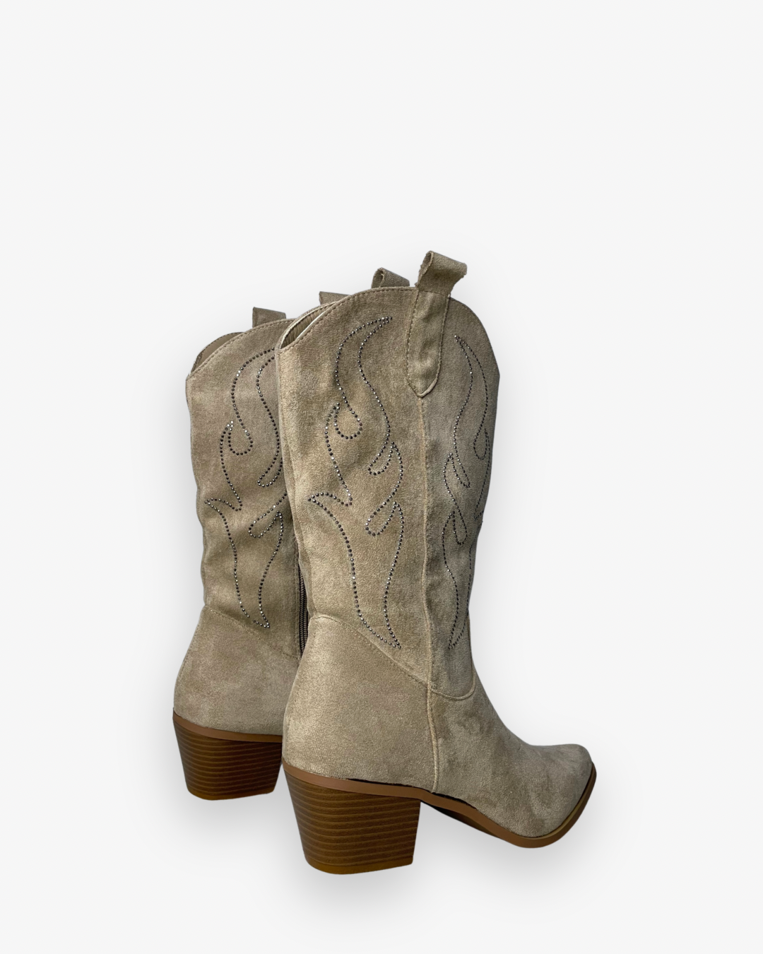 Bota Dolly